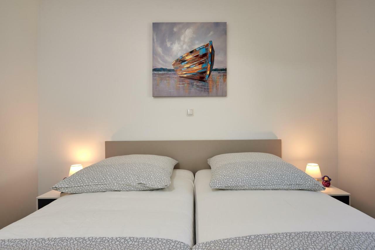 City Apartment Magdalena Trogir Exterior photo