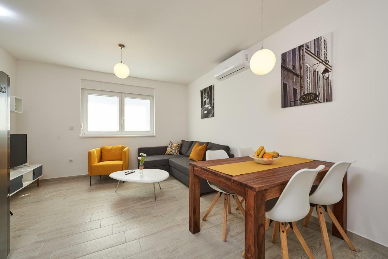 City Apartment Magdalena Trogir Exterior photo